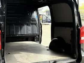 Mercedes-Benz Vito (2024) thumbnail 18