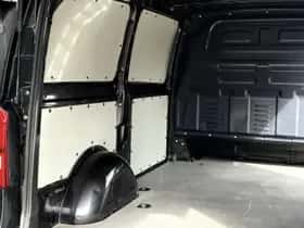 Mercedes-Benz Vito (2024) thumbnail 19