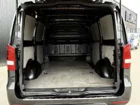 Mercedes-Benz Vito (2024) thumbnail 4