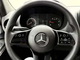 Mercedes-Benz Sprinter (2023) thumbnail 18