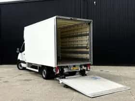 Mercedes-Benz Sprinter (2023) thumbnail 21