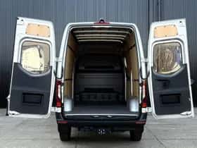Mercedes-Benz Sprinter (2024) thumbnail 22