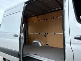Mercedes-Benz Sprinter (2024) thumbnail 28