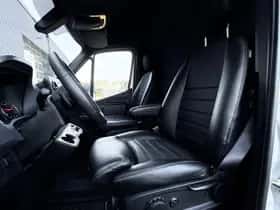 Mercedes-Benz Sprinter (2024) thumbnail 4