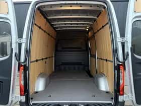 Mercedes-Benz Sprinter (2024) thumbnail 33