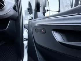 Mercedes-Benz Sprinter (2024) thumbnail 38