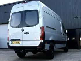 Mercedes-Benz Sprinter (2024) thumbnail 42