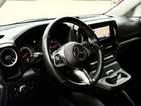 Mercedes-Benz Vito (2024) thumbnail 3