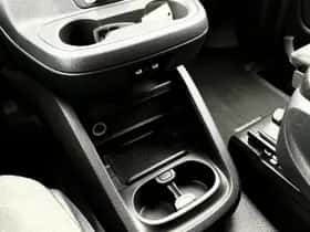 Mercedes-Benz Vito (2024) thumbnail 24