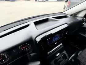 Mercedes-Benz Vito (2024) thumbnail 27