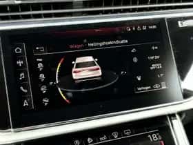 Audi SQ8 (2019) thumbnail 12