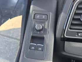 Volkswagen Caravelle (2019) thumbnail 17