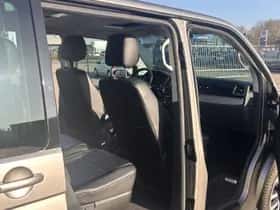 Volkswagen Caravelle (2019) thumbnail 21