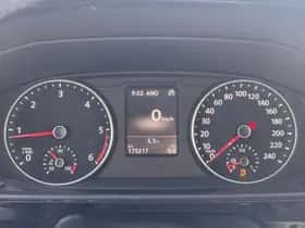 Volkswagen Caravelle (2019) thumbnail 5