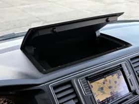 Volkswagen Transporter (2020) thumbnail 26