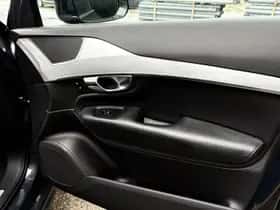 Volvo XC90 thumbnail 23