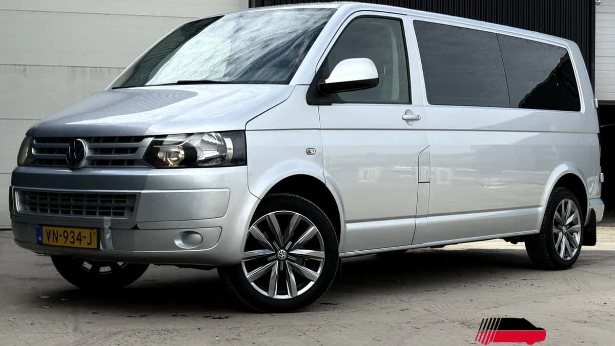 Volkswagen Transporter (2015) — foto 1