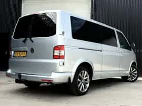 Volkswagen Transporter (2015) thumbnail 10