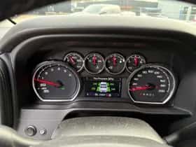 Chevrolet Silverado (2022) thumbnail 17