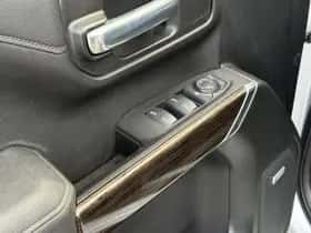 Chevrolet Silverado (2022) thumbnail 18