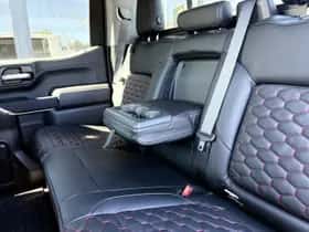 Chevrolet Silverado (2022) thumbnail 9