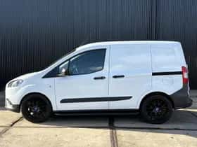 Ford Transit Courier (2023) thumbnail 15