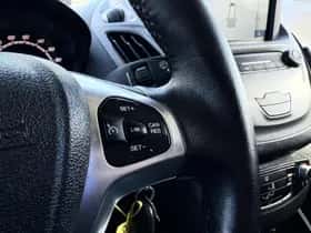 Ford Transit Courier (2023) thumbnail 30