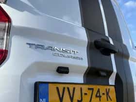 Ford Transit Courier (2023) thumbnail 4