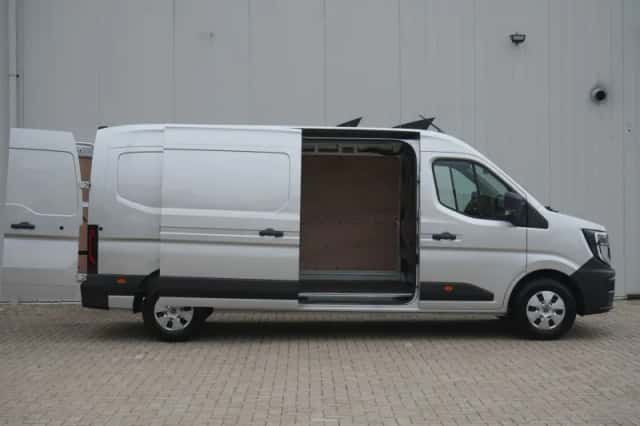 Renault Master (2024) thumbnail 4