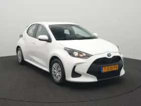 Toyota Yaris (2023) thumbnail 2