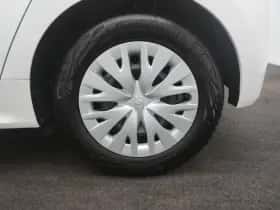 Toyota Yaris (2023) thumbnail 11