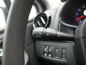 Renault Clio (2016) thumbnail 20