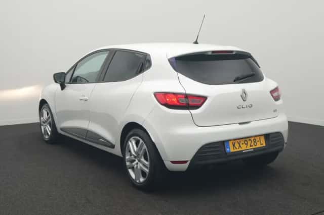Renault Clio (2016) thumbnail 3
