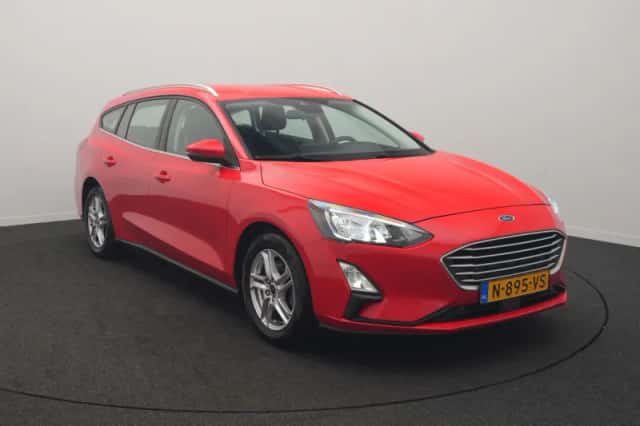 Ford Focus (2022) thumbnail 2