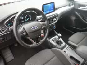 Ford Focus (2022) thumbnail 15