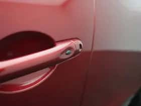 Renault Clio (2019) thumbnail 10