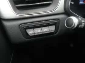 Renault Captur (2020) thumbnail 22