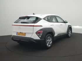 Hyundai Kona (2024) thumbnail 4