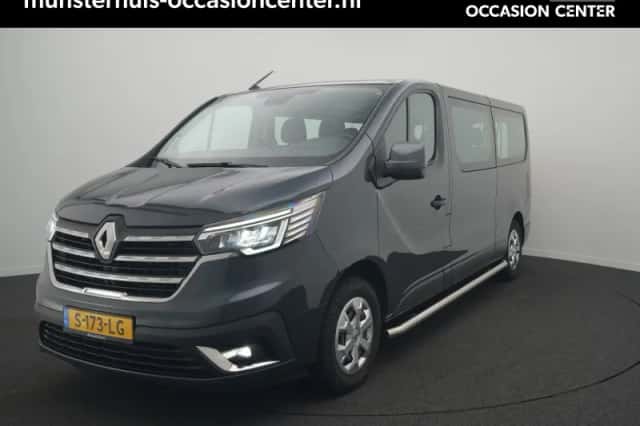 Renault Trafic (2022) thumbnail 1