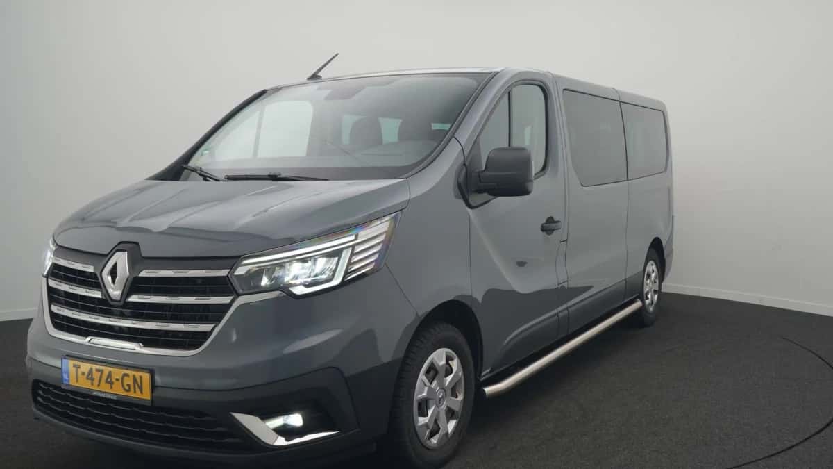 Renault Trafic (2022) — foto 1