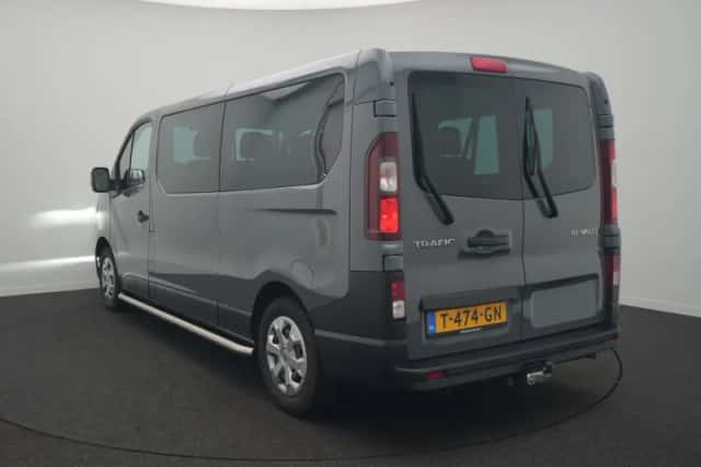 Renault Trafic (2022) thumbnail 3
