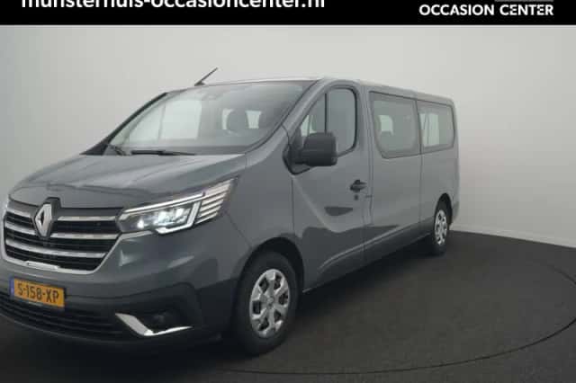 Renault Trafic (2023) thumbnail 1