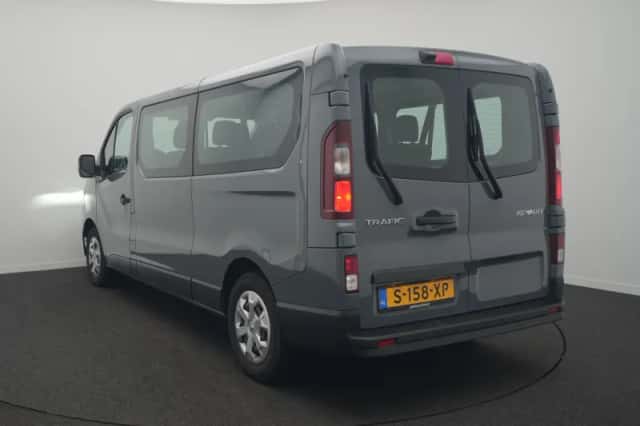 Renault Trafic (2023) thumbnail 3