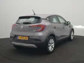 Renault Captur (2023) thumbnail 4