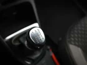 Renault Captur (2018) thumbnail 24