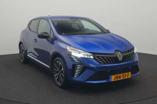 Renault Clio (2025) thumbnail 2