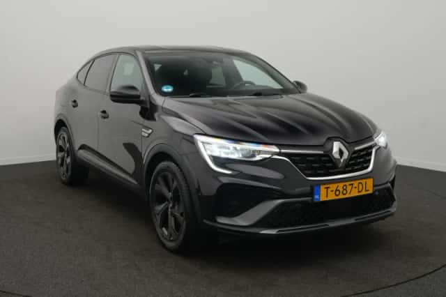 Renault Arkana (2023) thumbnail 2