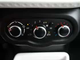 Renault Twingo (2018) thumbnail 25