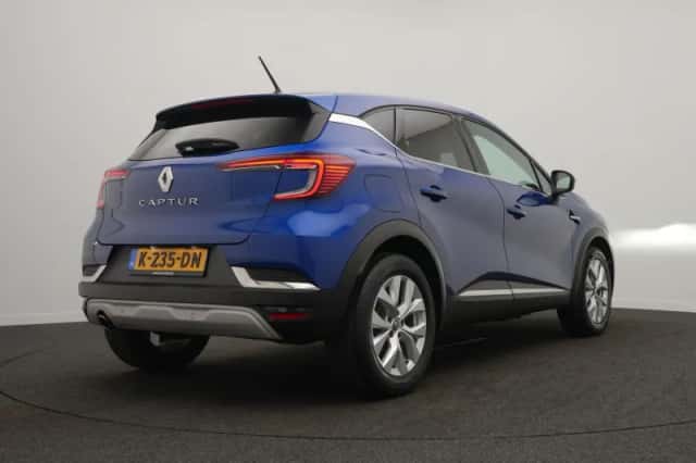 Renault Captur (2020) thumbnail 6