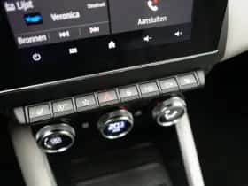 Renault Captur (2020) thumbnail 36